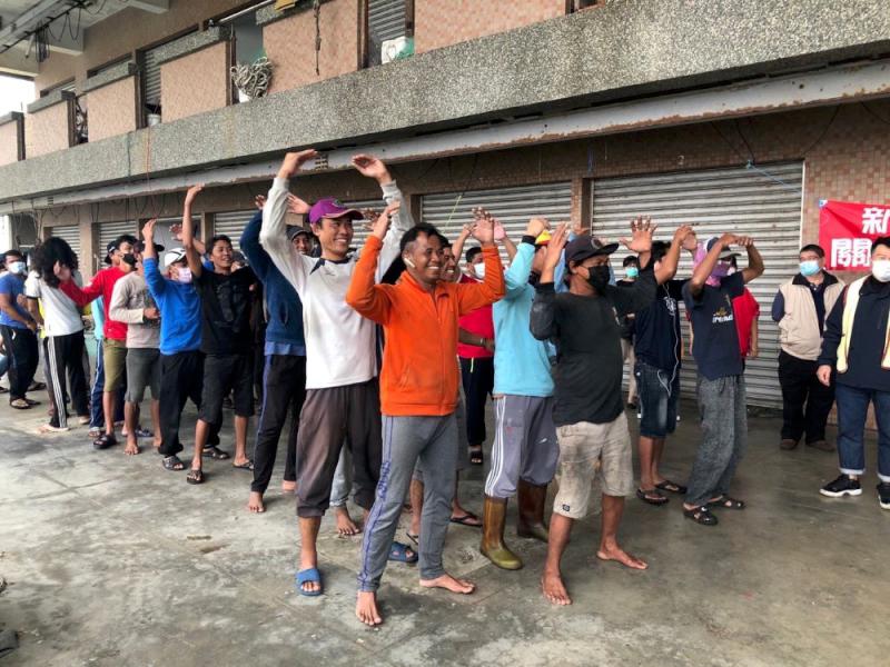 虎鯨現身淡二漁港？ 外籍船員齊心海洋保育