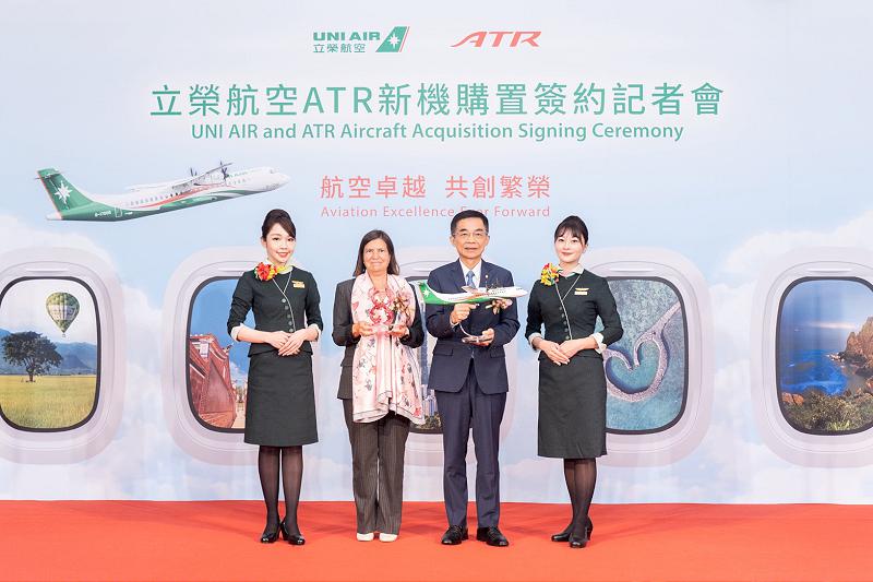 news photo