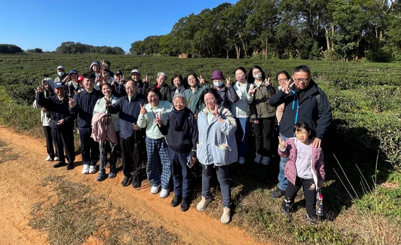 深耕苗栗三義三周年        三義慈濟中醫醫院茶山健行慶祝