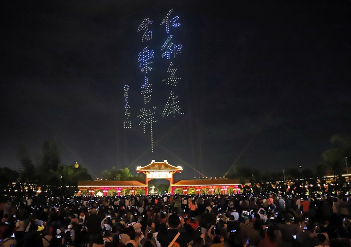 吉星高照無人機　講述兔王捨生救度群生的慈悲故事