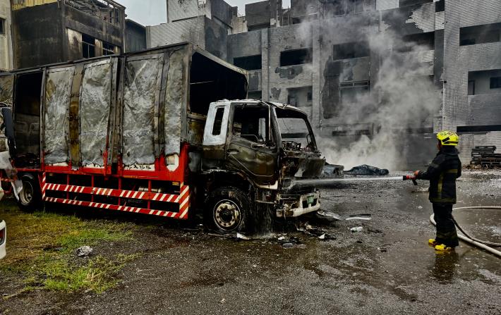 台南安南區爆炸火警市府將主動究責