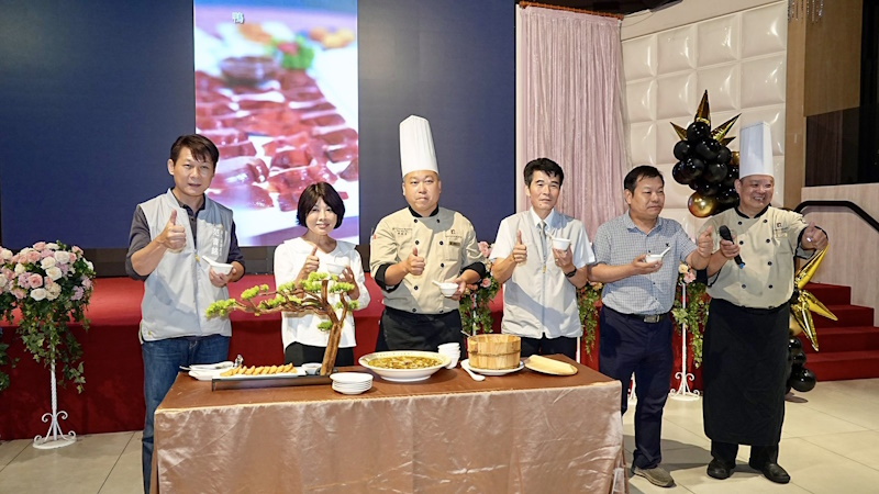 「圓孩子一個夢」公益餐會 嘉義樂億皇家渡假酒店用一頓大餐點亮童年回憶