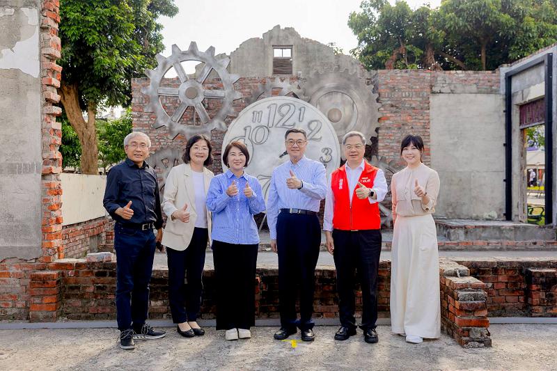 行政院長卓榮泰走訪屏東勝利星村  周春米盼中央挹注經費