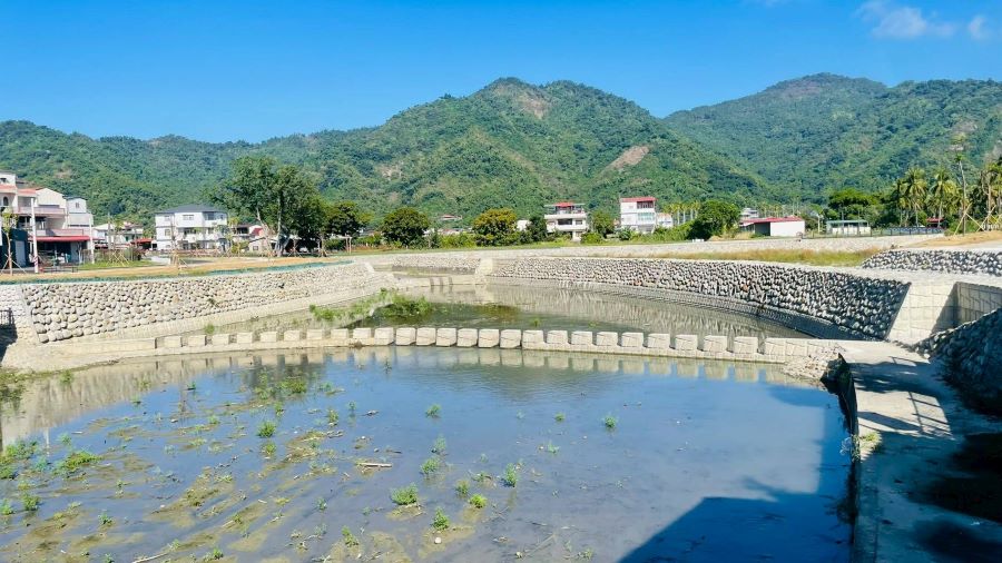 美濃湖排水泰順橋上游水岸營造完工