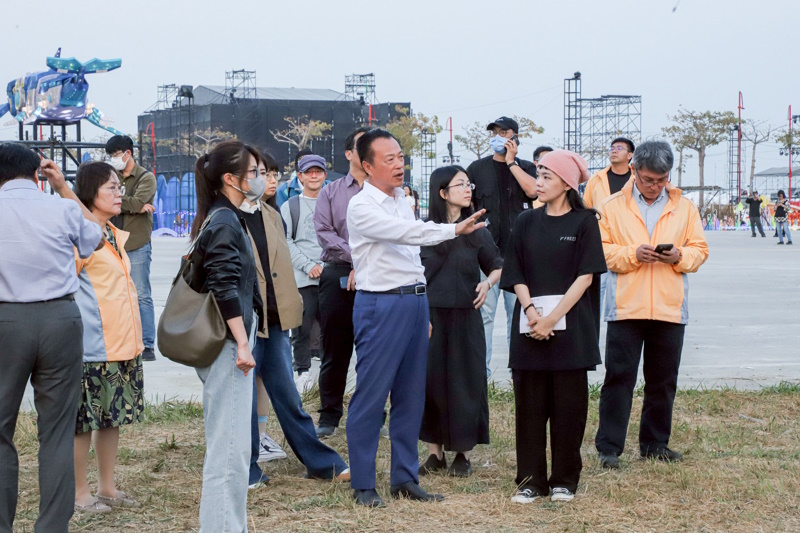 嘉義縣長翁章梁視察燈區整備情形 2026台灣燈會倒數6天