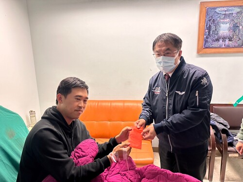 台南1男持刀揮舞襲警1員警遭劃傷