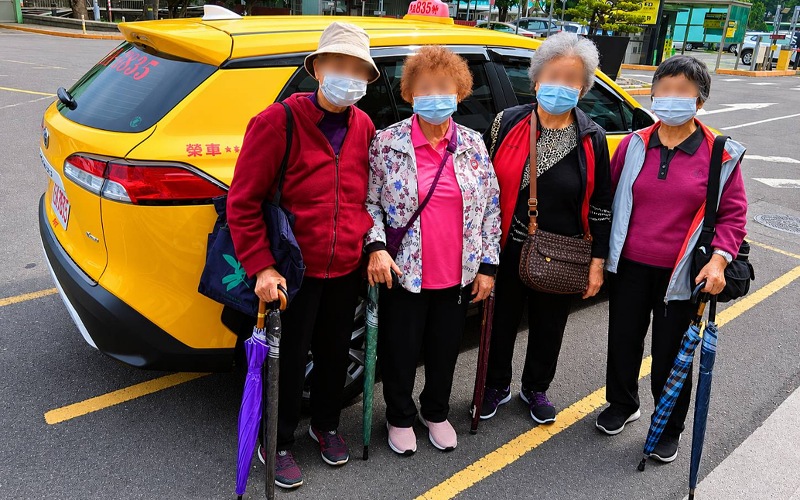 就醫不再是難事！北榮新竹分院創新推「偏鄉健檢免費運將接送」 3個月造福破百人