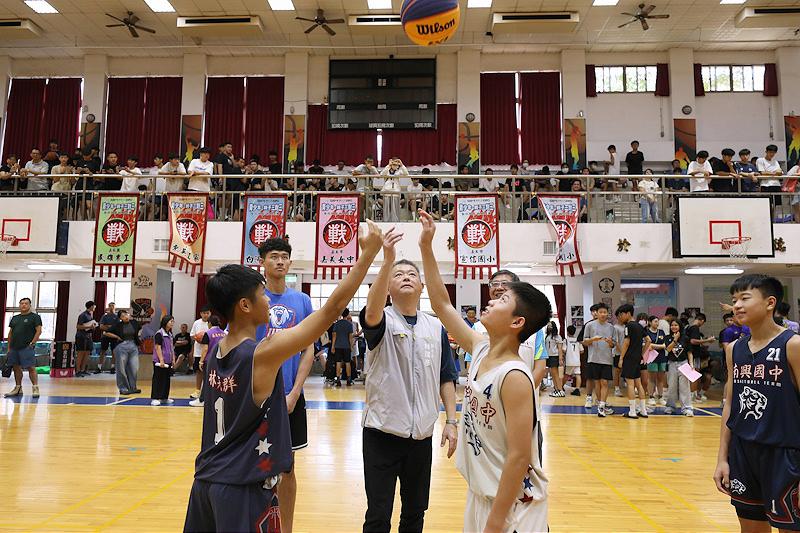 news photo