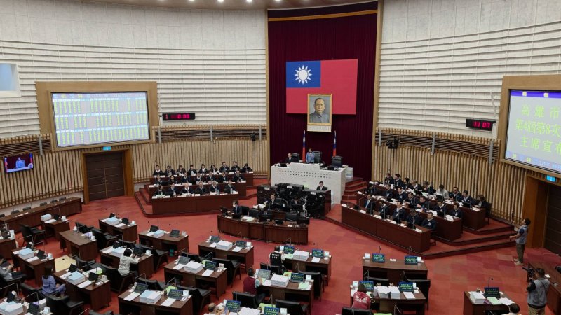 第四屆議會最後一次定期大會  康議長:任期有終點、高雄進步沒有終點　府會拚最後一哩路