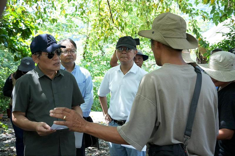 news photo