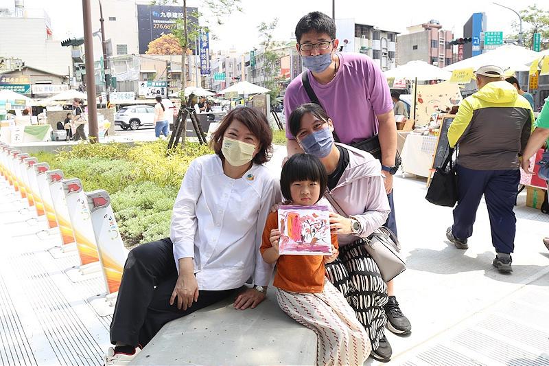 news photo