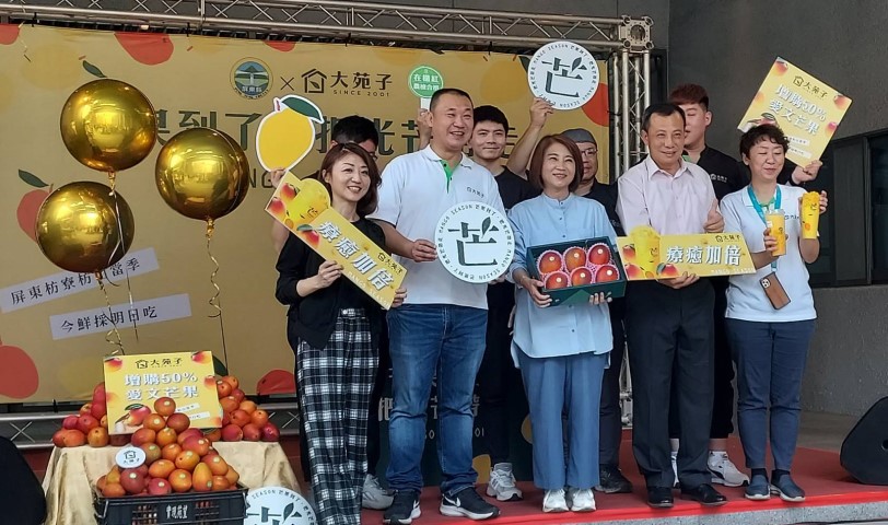 喝愛文芒果 冰沙、住屏東海景套房和遊艇體驗,感受屏東魅力!