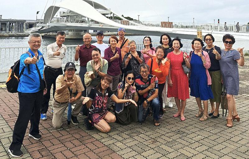 旗山中學28屆同窗 54年後再聚首