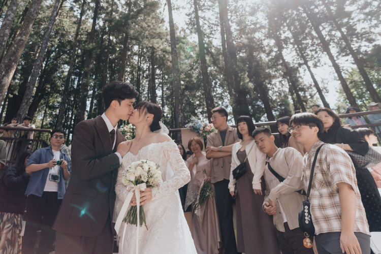 千年神木下許下一生承諾 嘉義阿里山神木下婚禮20周年「喜上嘉喜」