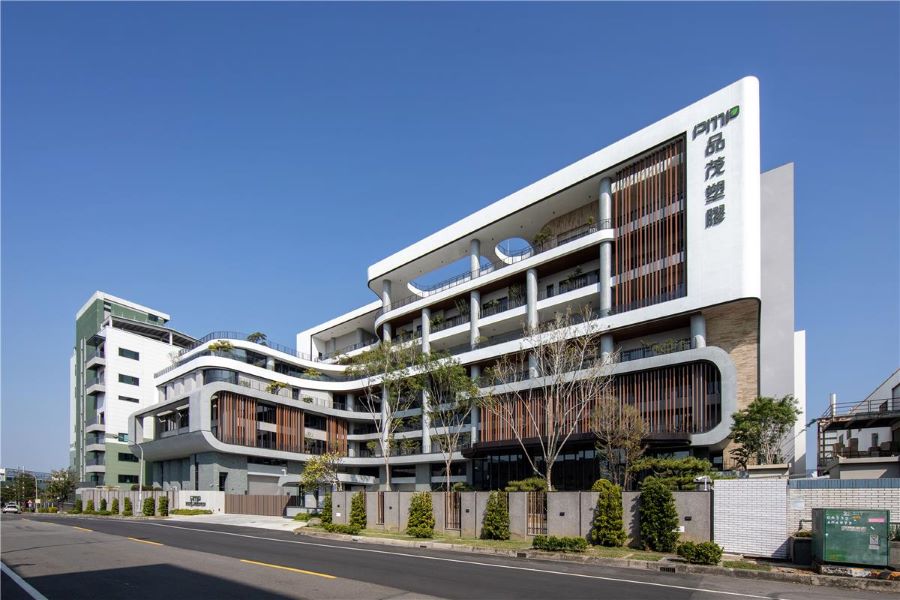 產業園區隱形冠軍再+1 美妝塑膠容器王國在臺灣