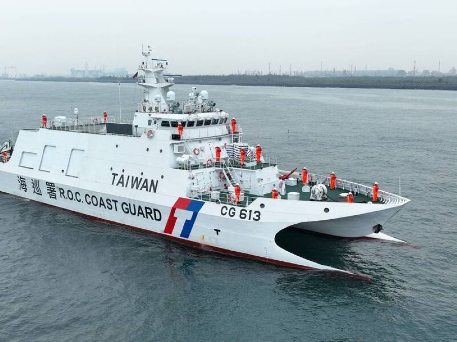 達悟(雅美)族人「海洋精神舞」祈福 海巡「蘭嶼巡防艦」啟航