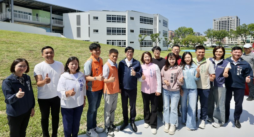陳其邁市長主持藍田國小開箱日 全國首座全鋼構淨零校園正式啟用
