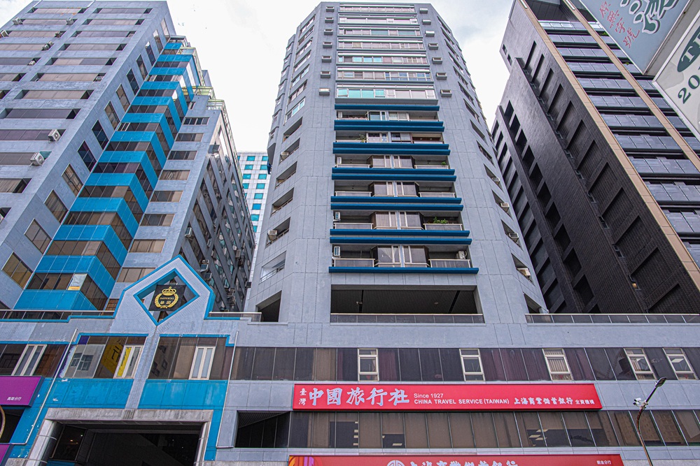 高市大廈自主都更整建修繕工程  京典開發樹立良好典範