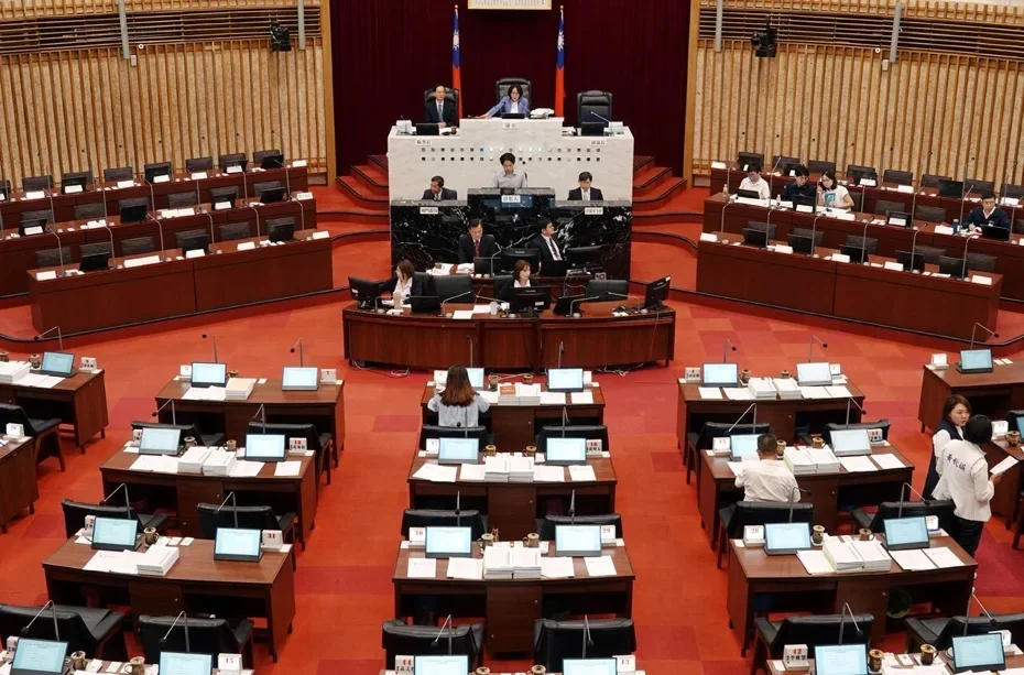 高市議會三讀通過115年高雄市總預算第一次追加（減）預算案