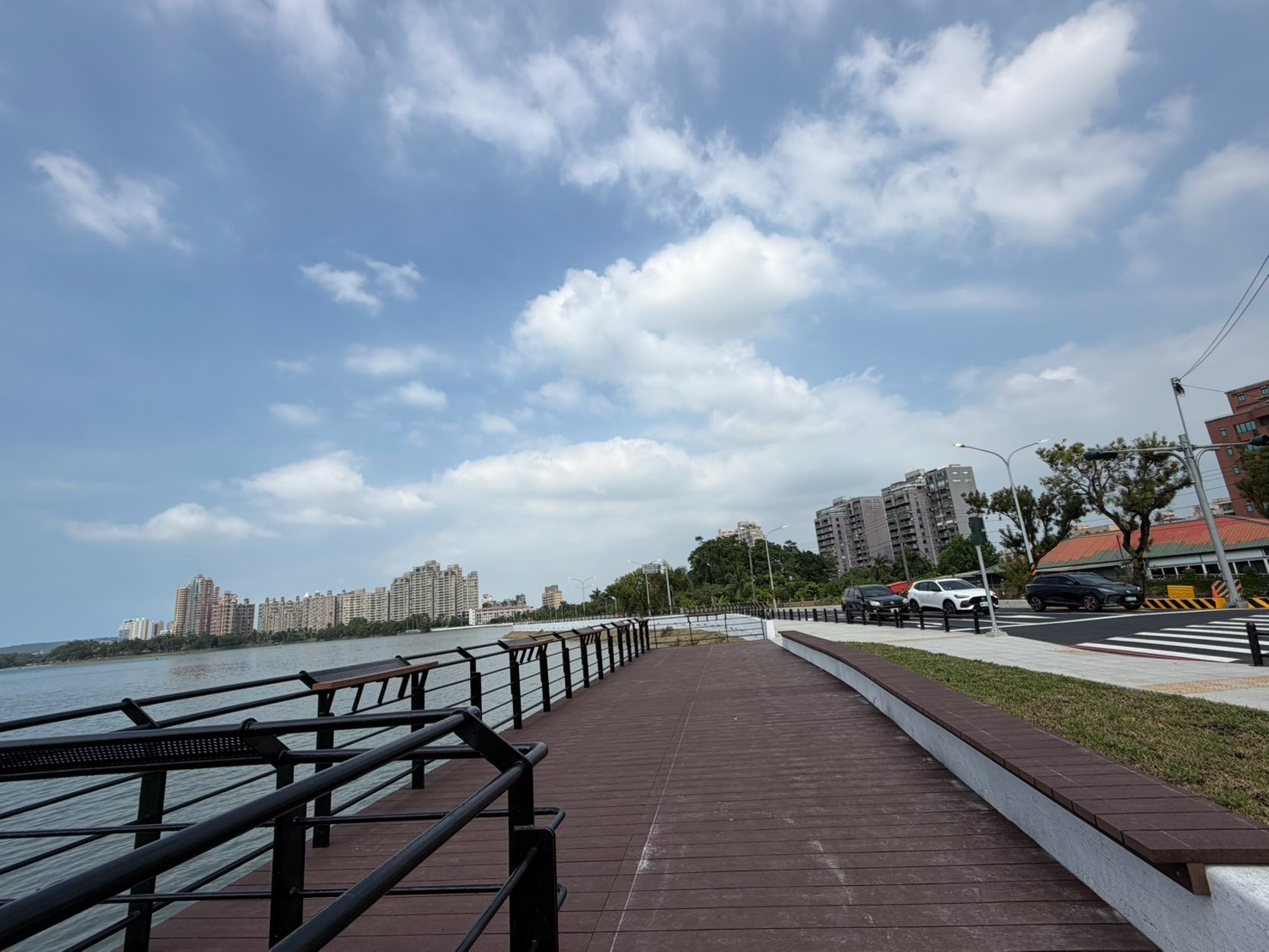 澄清湖全新環湖路及景觀步道10月29日開放通行 水岸休憩運動串聯湖景夕陽美景盡收眼底