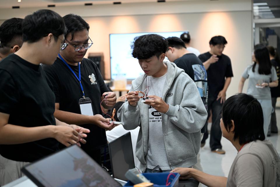 義守大學科學園區人才培育計畫表現亮眼  培育產業即戰力人才