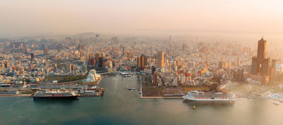 雙旅運中心雙郵輪再現高雄港 喜迎地中海郵輪「地中海榮耀」首航及荷美郵輪「威士特丹」兩度見證歷史