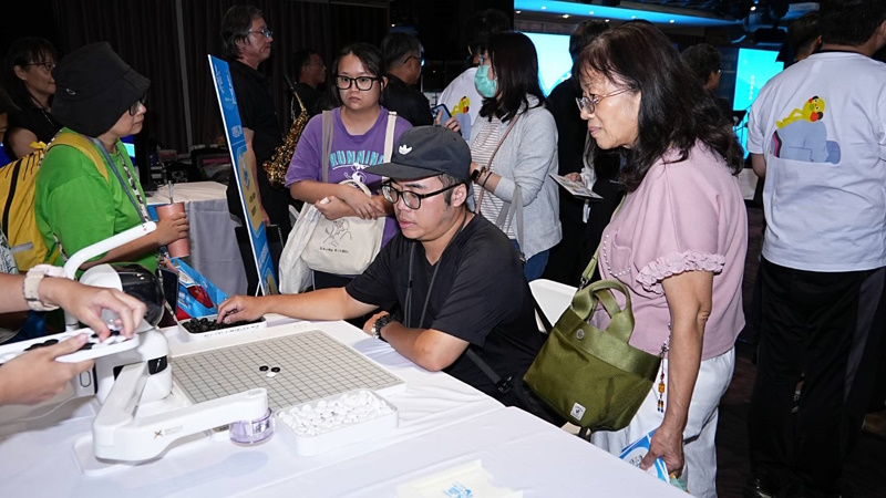 news photo
