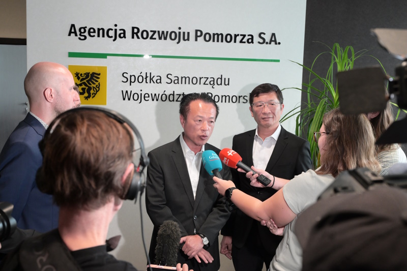 news photo