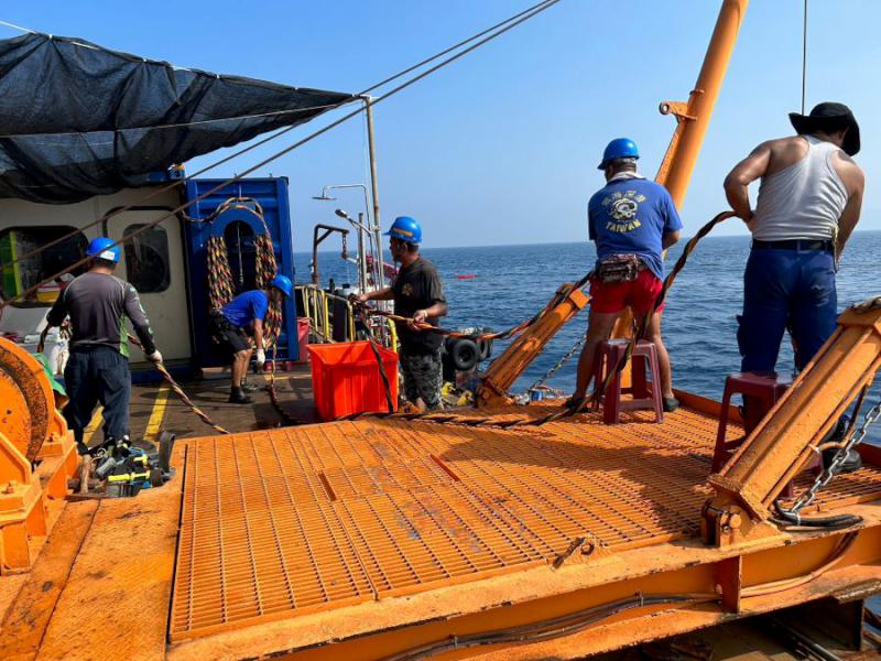 天使輪重油櫃抽除工作已全數完成 僅剩3個輕、柴油櫃仍持續趕工中