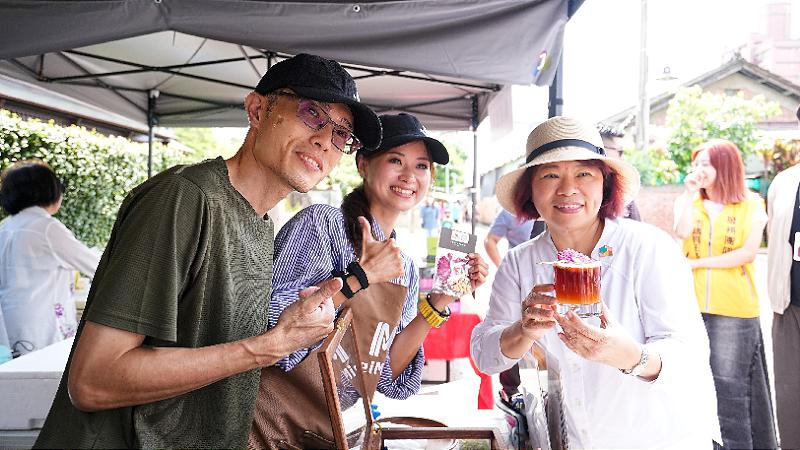 news photo