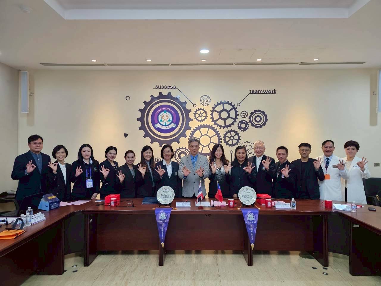 屏東縣調查站與屏基醫療財團法人屏東基督教醫院簽署