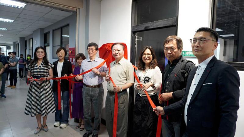 高師大理學院攜手GO STARS計畫 創立「AI思培智慧教室」重磅開幕