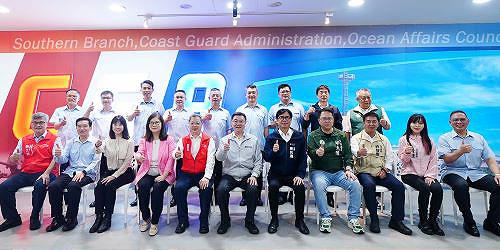行政院卓院長視察興達港海巡基地 1500億特別預算打造海巡為國家安全支柱