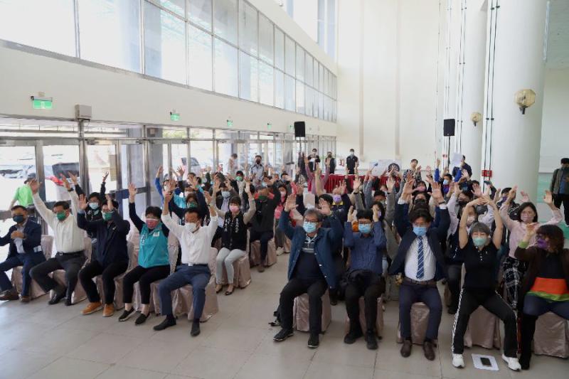 嘉義縣「科技運動館」啟用 科技結合運動掌握健康 讓鄉親能夠充分體驗運動與遊玩的樂趣