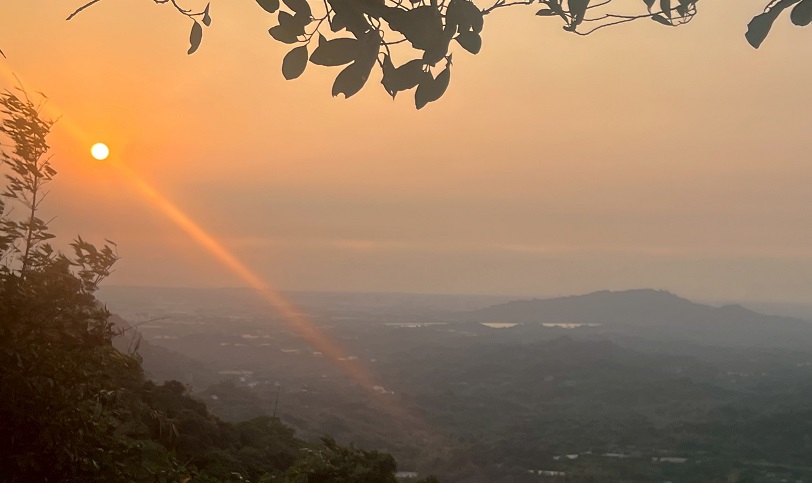 中寮「一少一高一多」 好攝之徒流連