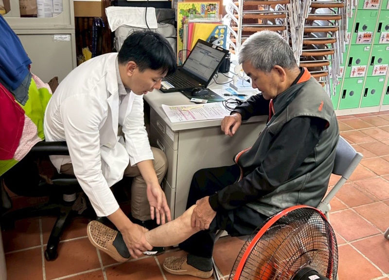 守護偏鄉長者骨本健康 嘉義基督教醫院深入阿里山推動骨鬆防治