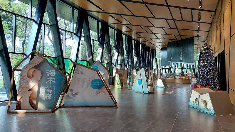 歷史與自然跨域聯展 即日起屏東總圖展出