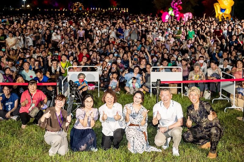創下新紀錄！「2024光織影舞」超過88萬人次參觀 嘉義市長黃敏惠大讚「有影真光」！