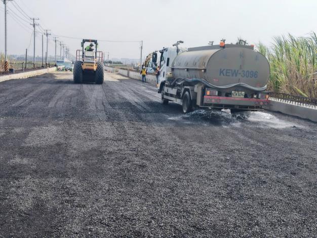 台南全國首創廢瀝青轉路基