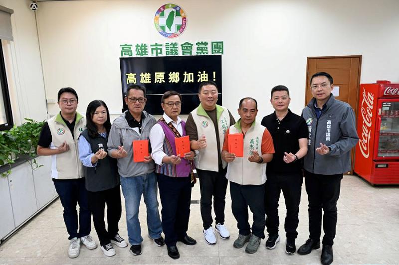 議會民進黨團父親節捐款24萬挺災後重建
