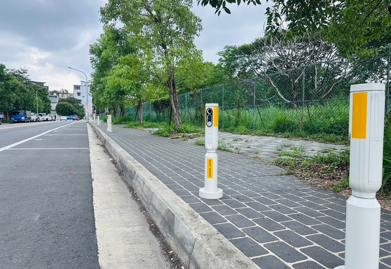 新竹縣唯一全智慧化停車管理　        打造即時路邊停車格及充電樁空位查詢服務