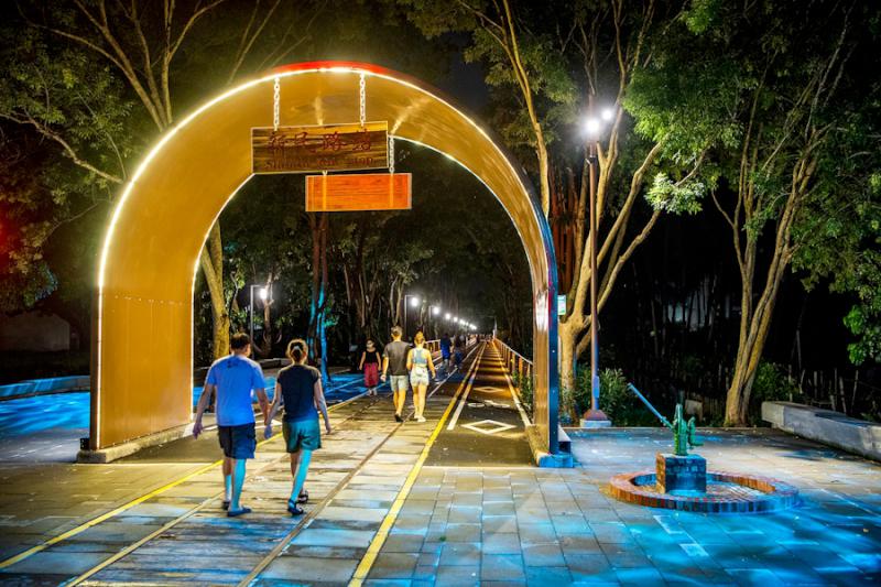 嘉義嘉油鐵馬道優化工程 來嘉「沁涼」 越夜越美