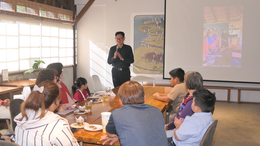 台灣偏鄉兒童教育基金會錄製一百多支影片鼓勵孩童閱讀 更有學生以英語表達自己喜歡閱讀