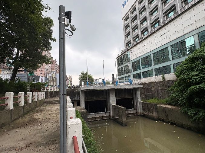 高市水利局完成K幹線閘門更新 提升防洪量能兼顧愛河水質