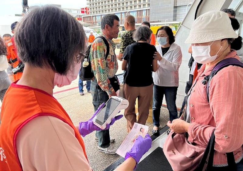 客船登船實名制於8/4正式實施 民眾乘船請攜帶身分證件