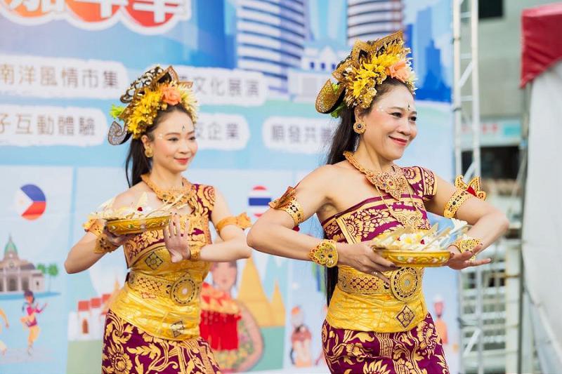 印尼、菲、泰駐台齊聚！南國文化嘉年華化身小東南亞 湧入上千人潮