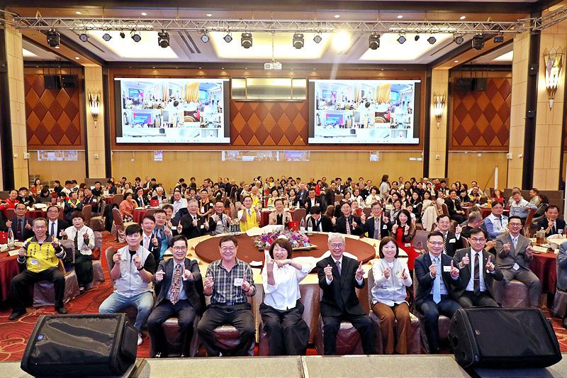 展現嘉義市「醫療之都」的堅實實力 嘉市C肝完治、糖尿病與代謝症候群成果亮眼