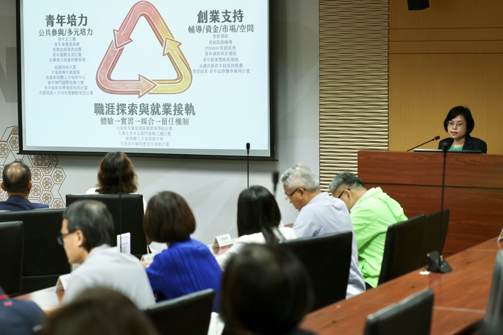 news photo