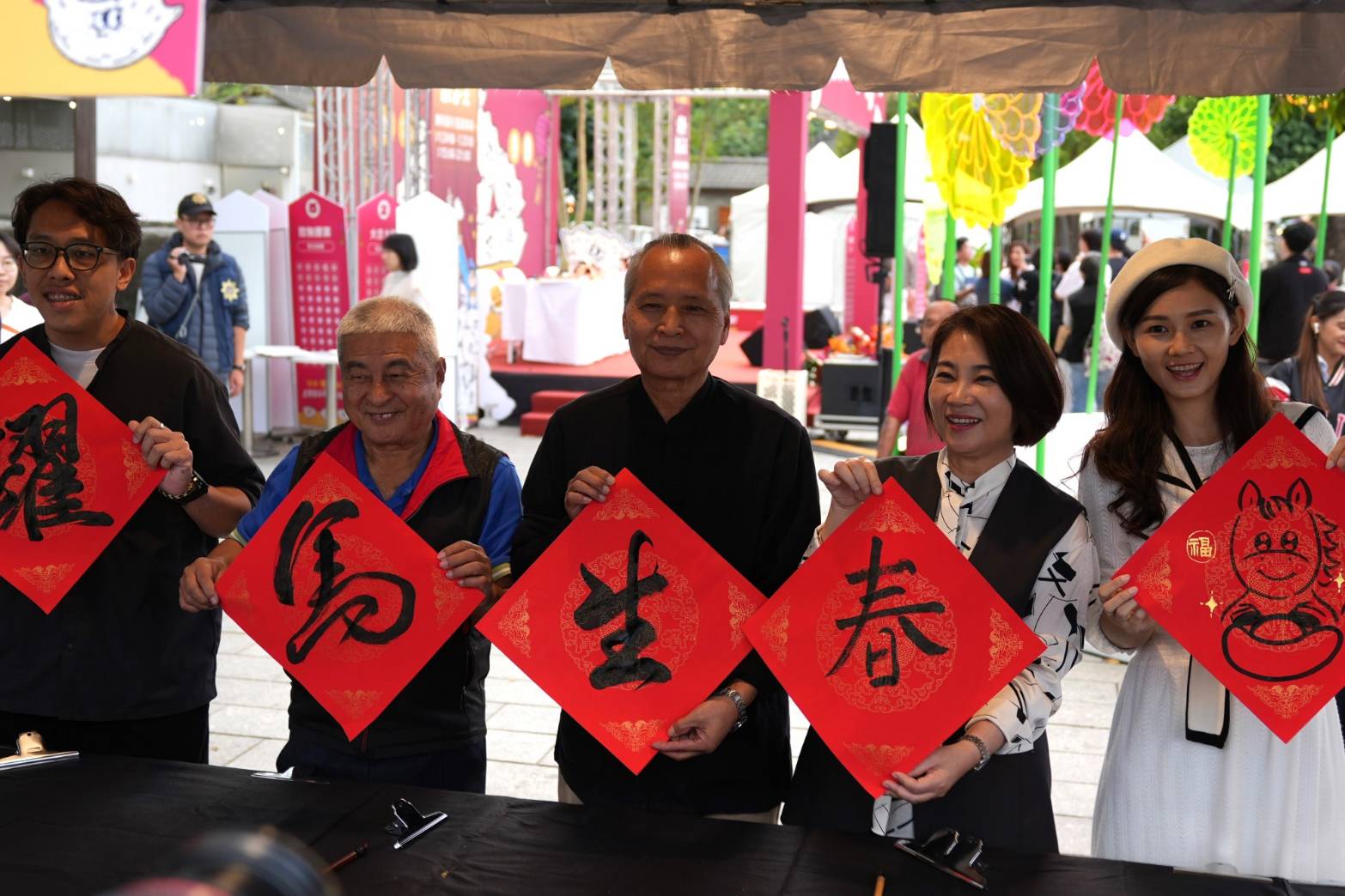  勝利星村年貨市集熱鬧滾滾 香菜手工餃奪屏東餃子王