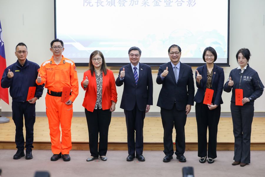 檢調海巡警與美國DEA跨國聯手 海上攔截雜貨輪破獲近1300公斤毒品